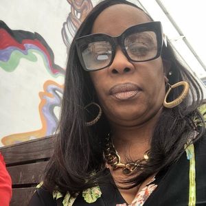 Meet your Posher, Gwen